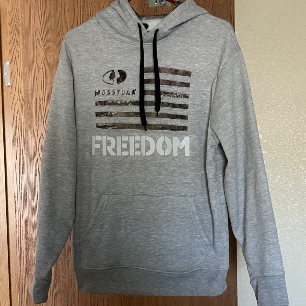 Men’s Mossy Oak hoodie